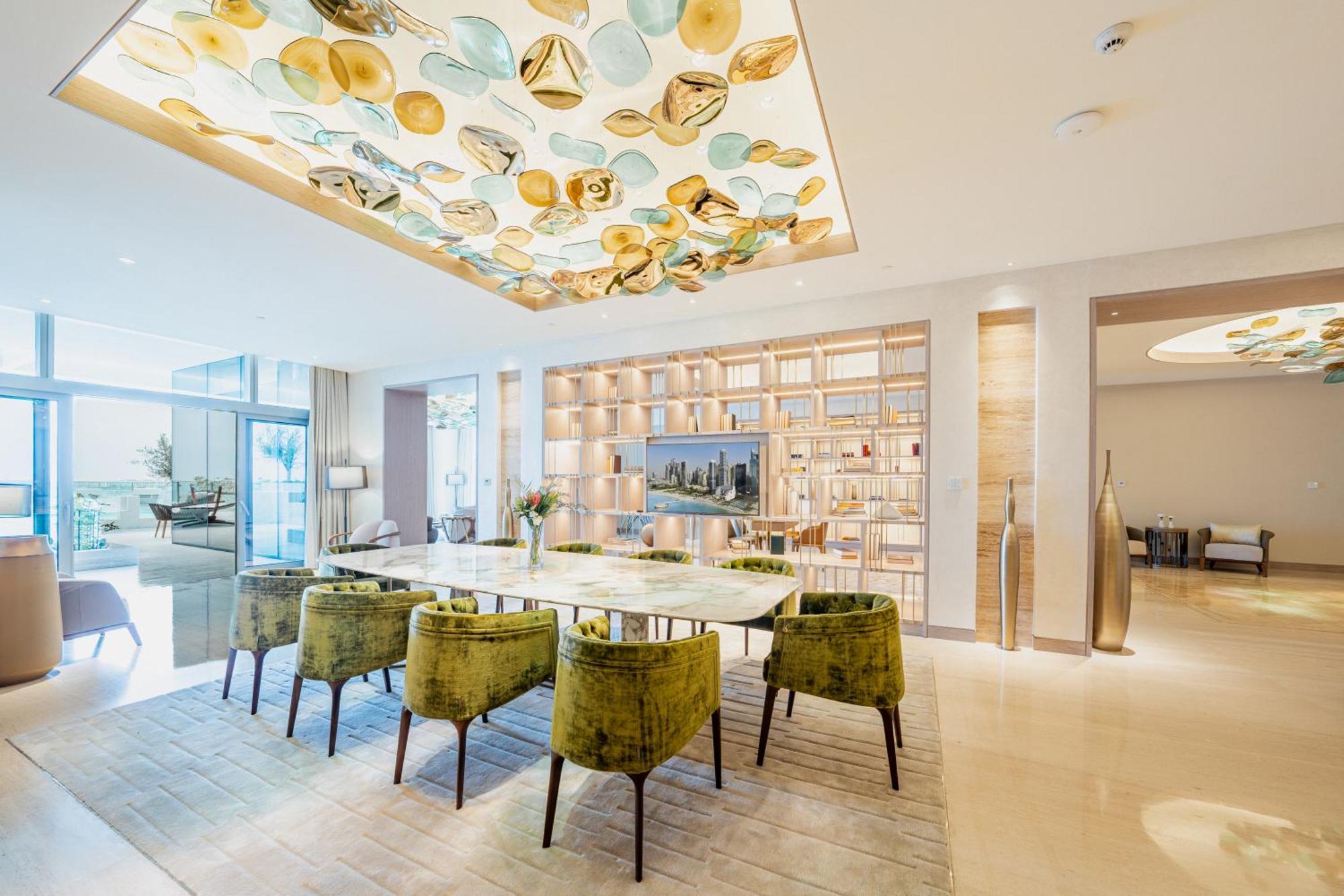 Five Luxe 호텔 두바이 외부 사진 The interior of the hotel